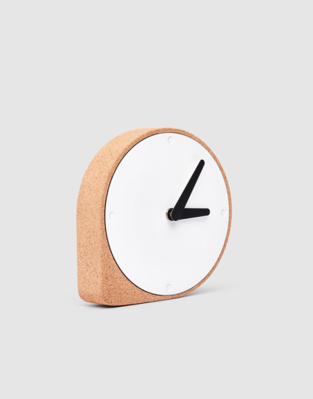 Wohngoldstueck_Kork Uhr Clork Puik Natur