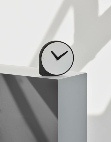 Wohngoldstueck_Kork Uhr Clork Puik Schwarz