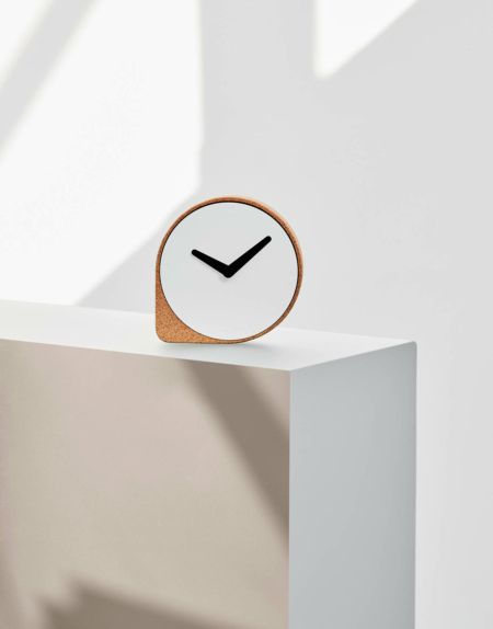 Wohngoldstueck_Kork Uhr Clork Puik Natur