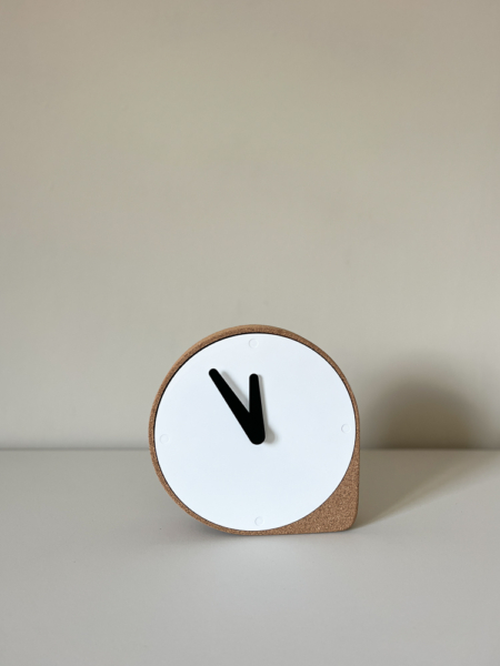 Wohngoldstueck_Puik_Uhr_Clork_Natur