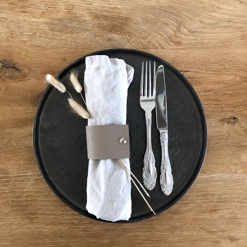 ESPO 6 Stück Bambus Serviettenringe als Tischdeko für den Esstisch für Servietten aus Stoff in Silber und Gold oder für Stoffservietten auf einem Tisch Set aus Holz