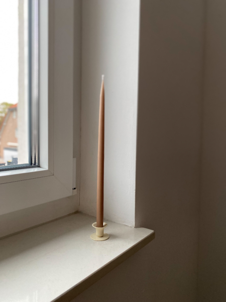 Wohngoldstueck_Kunstindustrien Slim Kerzen Nougat