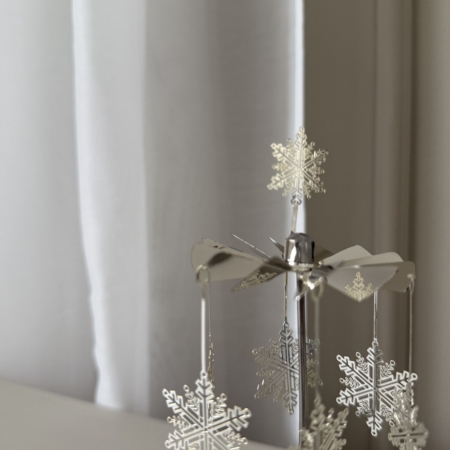 Wohngoldstueck_Pluto Design_Engelspiel_Snow Star_Silber_klein16