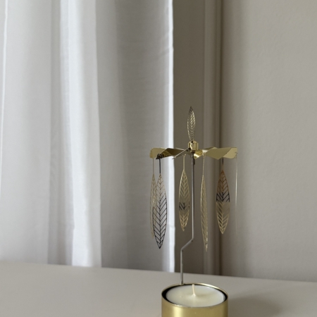 Wohngoldstueck_Pluto Design_Engelspiel_Stig L. Salix_Gold_medium4