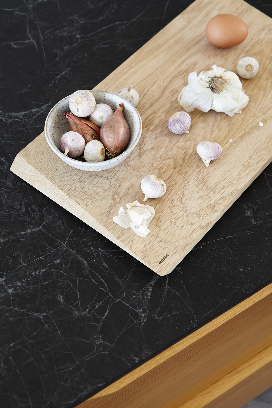 WOHNGOLDSTÜCK_MOEBE_SCHNEIDEBRETT_CUTTING BOARD