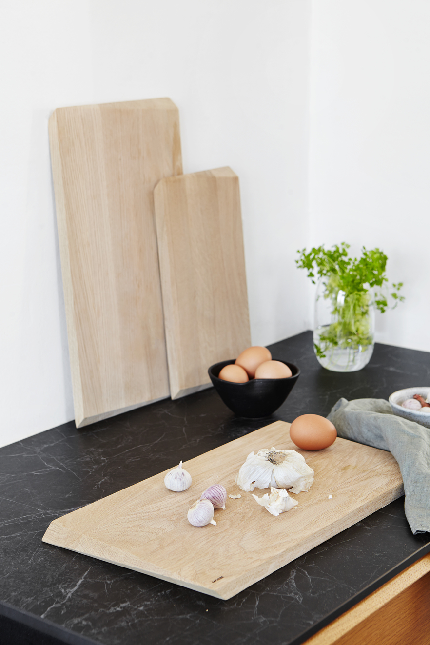 WOHNGOLDSTÜCK_MOEBE_SCHNEIDEBRETT_CUTTING BOARD